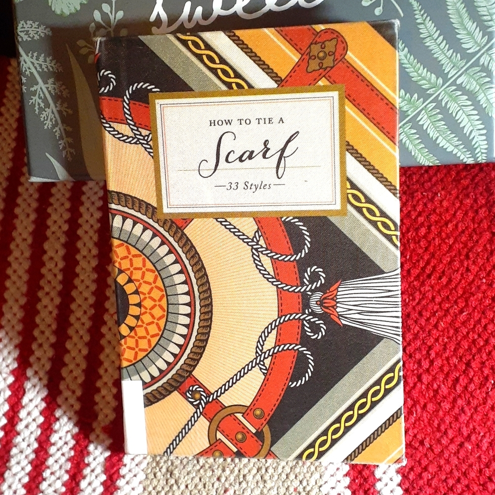 Scarf Tieing Book